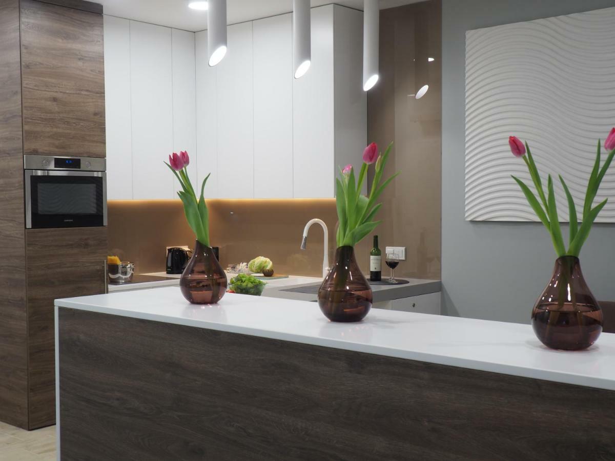 Apartament Luxury Miedzyborska 8B Warschau Buitenkant foto