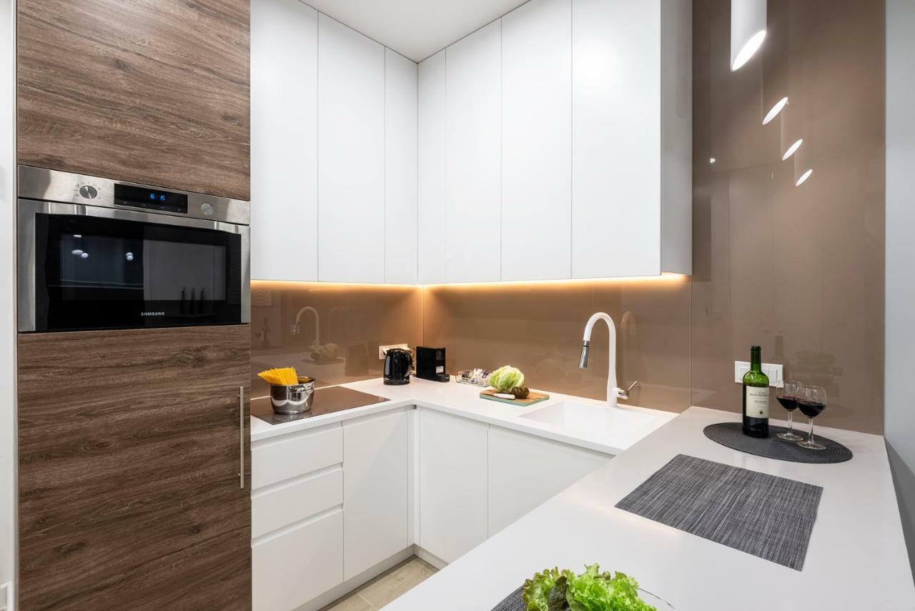 Apartament Luxury Miedzyborska 8B Warschau Buitenkant foto